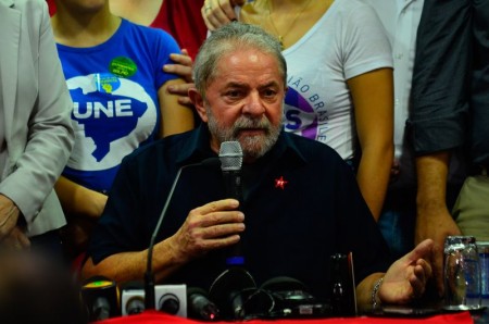 Ex-presidente Lula em entrevista no Diretório Nacional do PT em São Paulo, após prestar depoimento à Polícia Federal no âmbito da 24ª fase da Operação Lava Jato.  (Foto: Rovena Rosa/Agência Brasil)