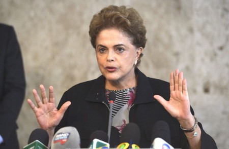 Dilma também pediu para que as manifestações ocorram em paz, sem violência ou vandalismo (José Cruz/Agência Brasil)