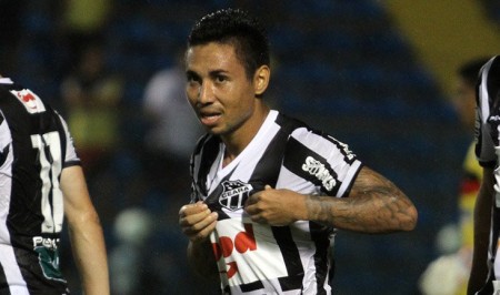 O jogador, de 23 anos, chegou ao Ceará em 2015, após deixar o rival Fortaleza (Foto: Christian Alekson/CearaSC.com)