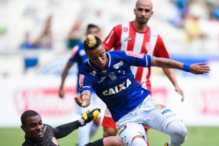 Com a vitória, o Cruzeiro chegou a 20 pontos e disparou na ponta do Campeonato Mineiro. Já o Villa Nova parou nos 13 pontos e segue em terceiro. (Foto: Cruzeiro/Divulgação) 