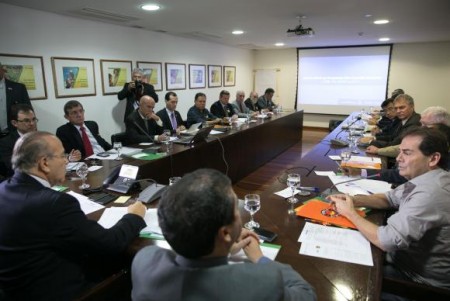 O ministro da Casa Civil, Eliseu Padilha, reúne-se com sindicalistas para discutir a reforma da Previdência (Valter Campanato/Agência Brasil)