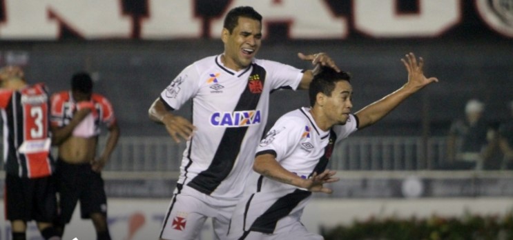 O Vasco bateu o Joinville por 2 a 0 e manteve a liderança da Série B (Foto: Vasco/Divulgação)