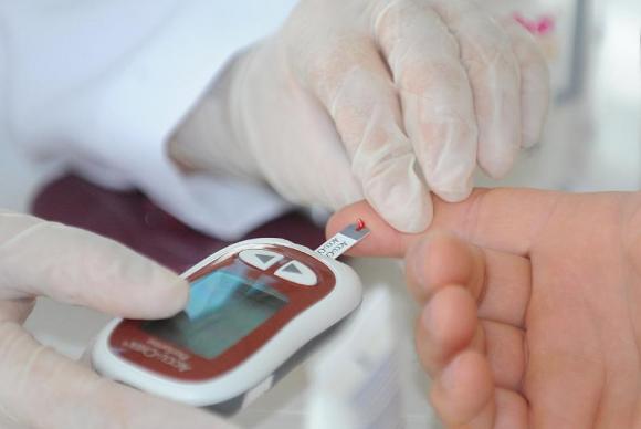 O tema da campanha este ano é De olho no diabetes, com foco em promover a importância do rastreamento e garantir o diagnóstico precoce  (Foto: Agência Brasil)