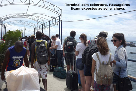 Turistas que chegam ao Morro de São Paulo pagam R$ 15. O terminal continua decadente. (Foto: Arquivo/Jornal da Mídia)