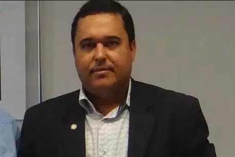  Valter Andrade da Silva Júnior foi multado em R$ 40 mil.