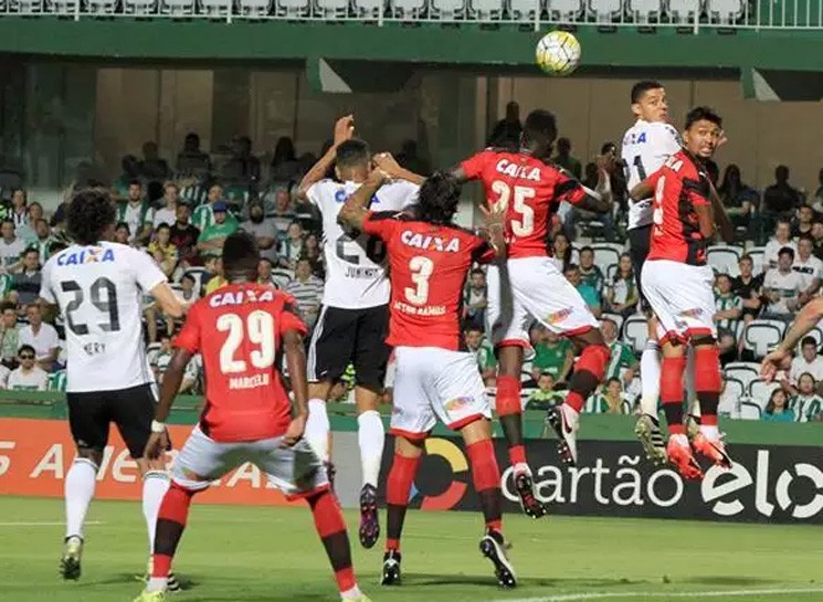 Vitória mostra garra em toda a partida e vence o Coxa com um golaço de Marino no primeiro tempo (Foto: Coritiba/Divulgação)