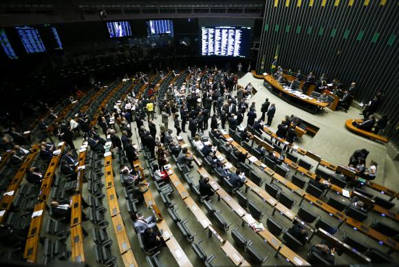 Sessão da Câmara dos Deputados para analisar e votar o projeto sobre a renegociação da dívida dos estados com o governo Marcelo Camargo (Agência Brasil)