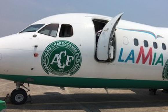 Avião da empresa boliviana Lamia, fretado pela Chapecoense para transportar sua equipe (Divulgação/ Cleberson Silva/ Chapecoense)