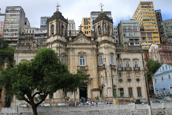 Basílica de Nossa Senhora da Conceição, em Salvador. Um dos pontos altos das homenagens à padroeira  é a procissão no bairro do Comércio.
