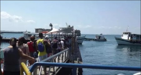 O embarque para Mar Grande ocorre de meia em meia hora (Foto: Astramab/Divulgação)