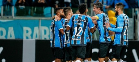 Com a vitória, o Grêmio chega a 28 pontos no Brasileiro e segue na vice-liderança. (Foto: Grêmio/Divulgação)