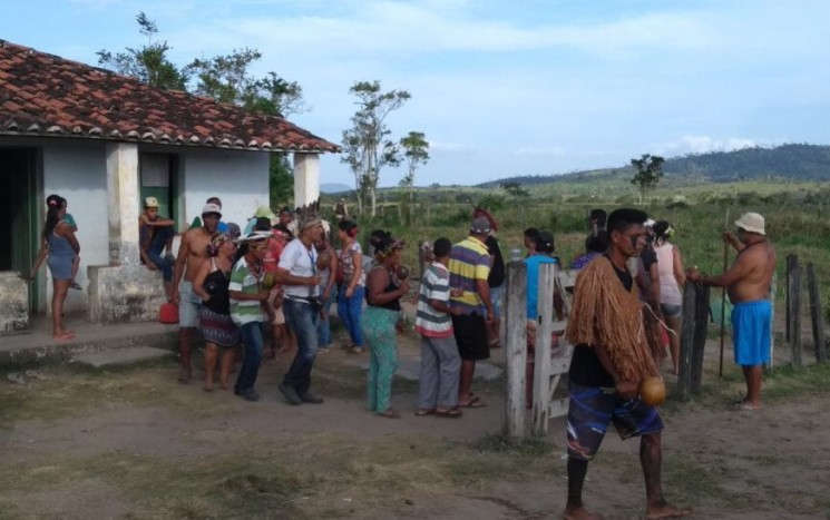 A polícia conseguiu desocupar 10 fazendas invadidas no sudoeste da Bahia, na região de Itapetinga. (Foto: SSP/Divulgação)