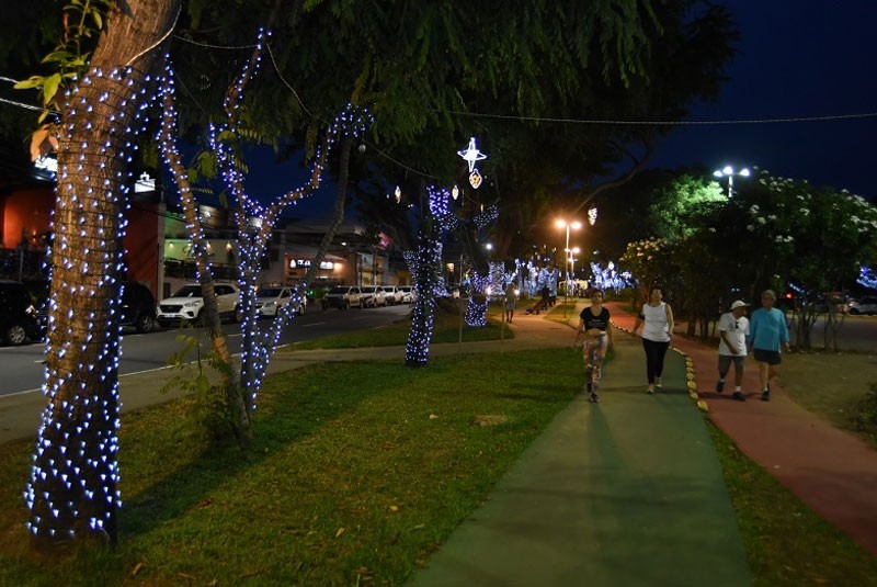 Prefeitura inaugura no Campo Grande nesta 2ª feira decoração de Natal de  Salvador - Jornal da Mídia