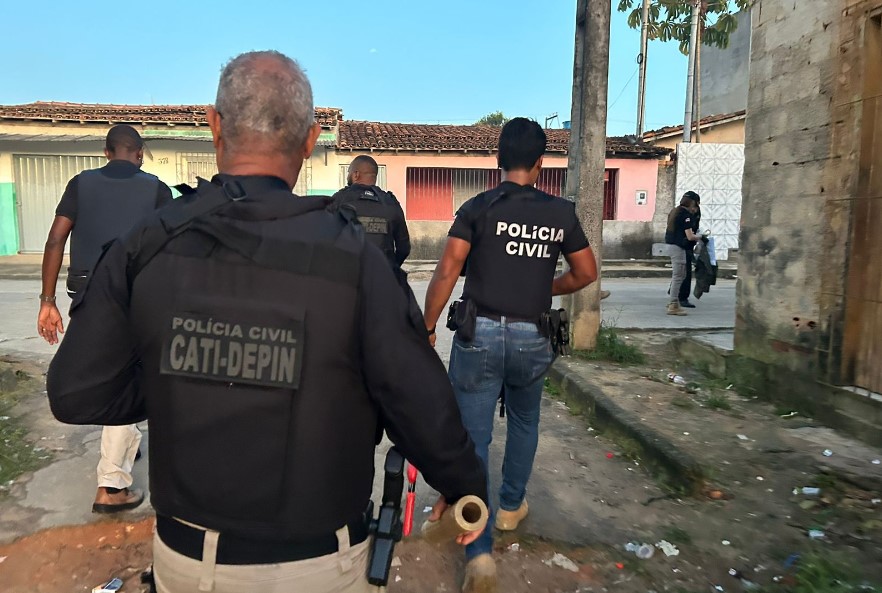 Polícia faz megaoperação de combate ao tráfico de drogas no Sul da Bahia e em Irecê