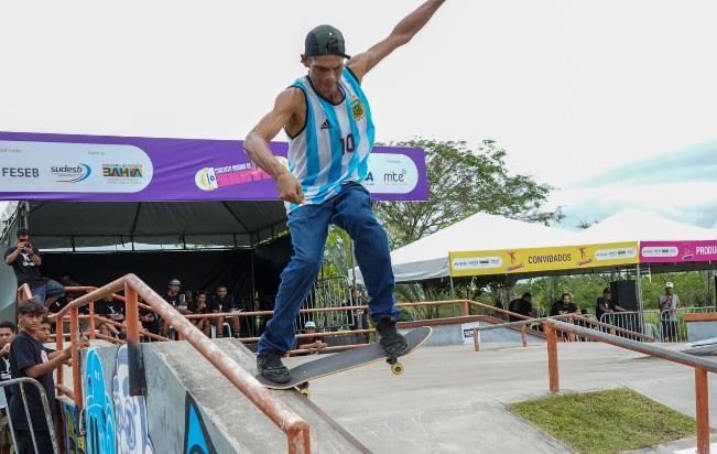 Madre Deus encerra última etapa do Circuito Baiano de Skate 2023 com 100 competidores