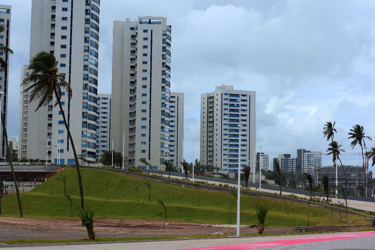 Verão: requalificação da orla impulsiona o turismo e o desenvolvimento econômico de Salvador