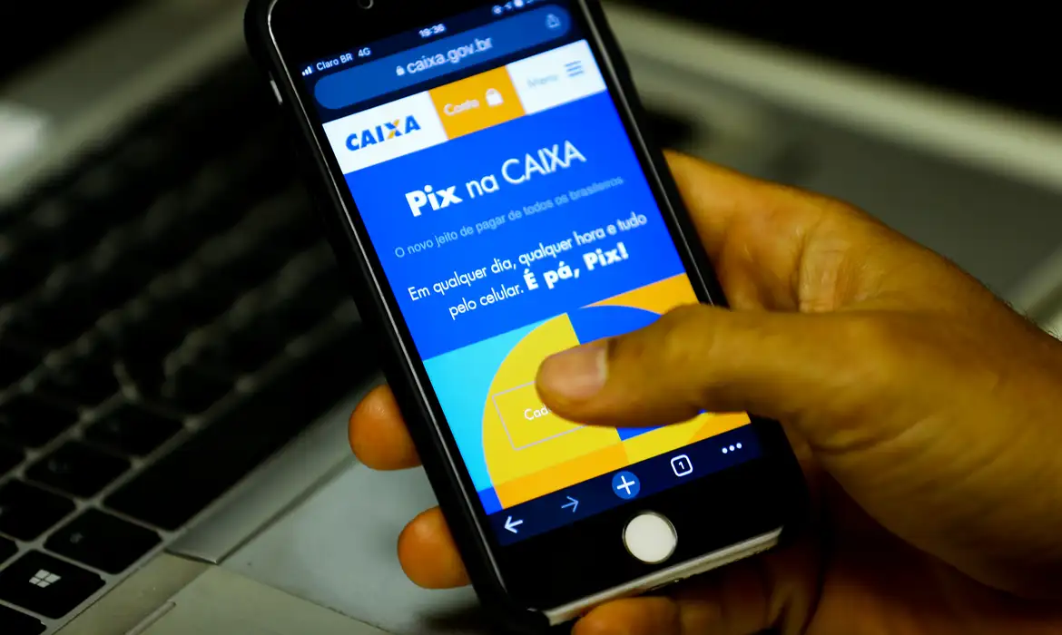Banco Central comunica vazamento  de dados de 644 chaves Pix da Caixa