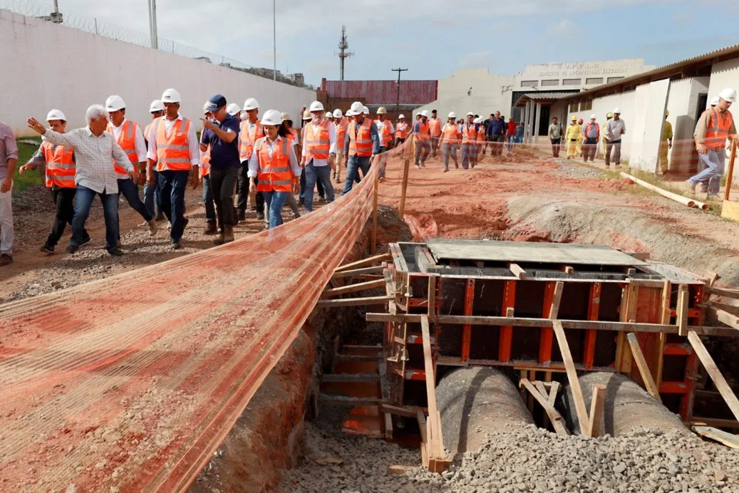 Obras do maior trecho do VLT do Subúrbio em Salvador são vitoriadas por Jerônimo