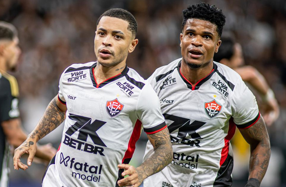 Vitória cede empate no fim do jogo e conquista o primeiro ponto no Brasileirão
