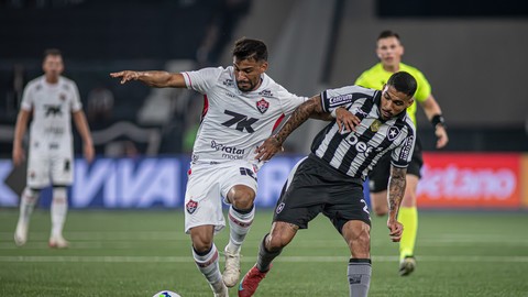 Vitória empata em 0 a 0 com o Botafogo no Rio  com grande atuação do goleiro Lucas Arcanjo