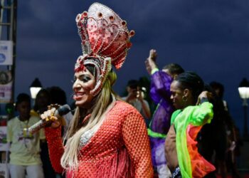 Carnaval de Salvador:  abertas as inscrições para os Concursos de Fantasia Gay e da   Rainha LGB Trans