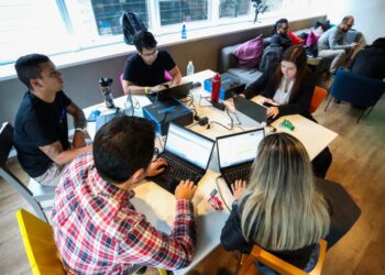 Acelen é finalista em prêmio de TI e acelera estratégia de IA