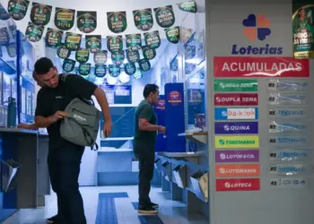 Mega-sena acumula novamente e prêmio principal vai para R$ 145 milhões. Confira os números.