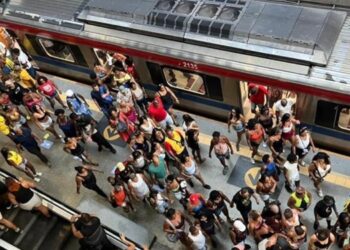Metrô Bahia bate recorde e transporta 1,9 milhão de passageiros no Carnaval 2026