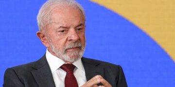 Lula faz vista grossa para evitar briga com centrão