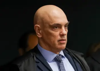 Moraes restringe compartilhamento de dados do Coaf