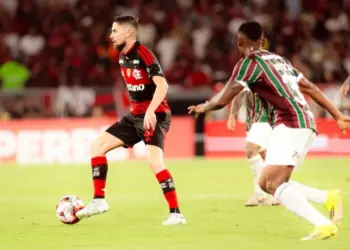 Flamengo vence o Fluminense nos pênaltis e é tri-campeão   carioca