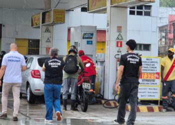 Operação de “olho no preço” do Procon-BA   fiscalizar alta dos combustíveis