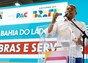 Com R$ 1,5 bilhão, Jerônimo Rodrigues autoriza mais de 670 obras na Bahia
