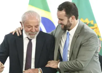Lula anuncia Dario Durigan na Fazenda, após saída de Haddad