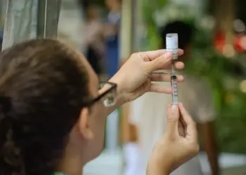 Vacinação nacional contra gripe começa neste sábado  sábado (28)