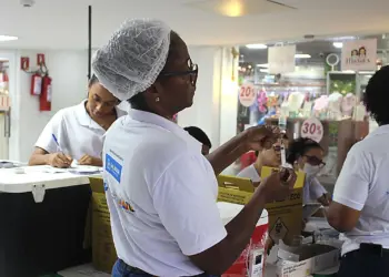Vacinação contra influenza vai até quarta-feira e tem  horário estendido em shopping