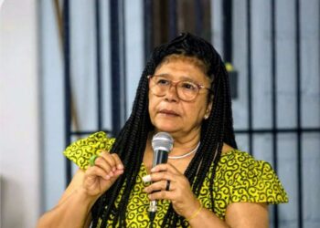 Vereadora critica condução do Programa Pé na Escola e anulação de matrículas: “Abandono de famílias”