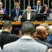 Congresso derruba veto de Lula e aprova redução de pena de Bolsonaro