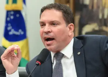Prisão de Ramagem é fruto da cooperação entre Brasil e EUA, segundo a Polícia Federal