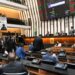 Reajuste salarial de 5,3% para professores na Bahia é aprovado pela Alba