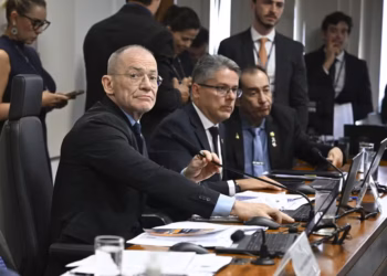 Relator da CPI do Crime pede indiciamento de Moraes, Toffoli e Gilmar