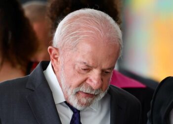 Lula fica nervoso com Datafolha e manda apressar projetos
