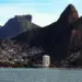 Operação policial deixa visitantes “ilhados” em cartão-postal do Rio