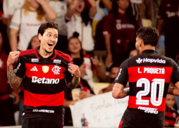 Flamengo vence clássico Fla x Flu e assume vice-liderança do Brasileiro