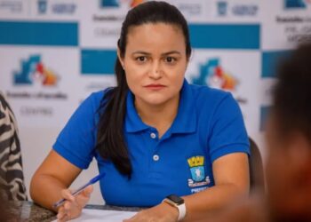 Lauro de Freitas anuncia aumento salarial de 10% para servidores