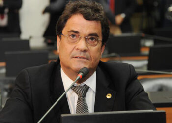 Deputado aponta contraste entre projeto popular de Jerônimo e oposição elitista