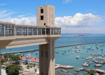 Elevador Lacerda mantém acesso gratuito para moradores de Salvador e turistas