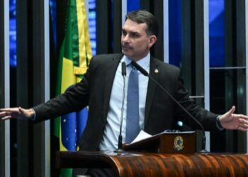 Gravações fazem sangrar pré-candidatura de Flávio