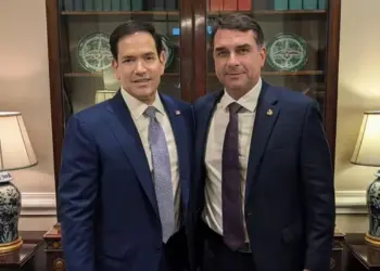 Após Trump, Flávio se reuniu com o vice JD Vance e secretário de Estado Marco Rubio