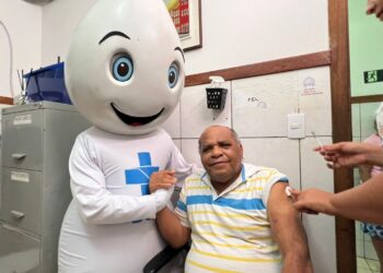 Salvador aplicou 2,2 mil doses de imunizantes durante o Dia D de vacinação